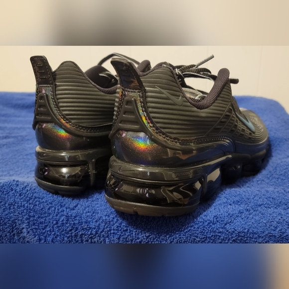 Nike Vapor Max 760 Size 11 Black with Green - Picture 2 of 6